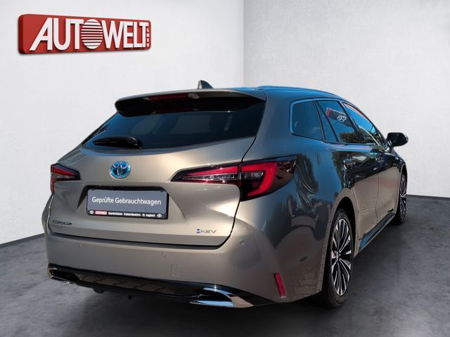 Fahrzeugabbildung Toyota Corolla Touring Sports 1.8 Team D KlimaA,LED,LM