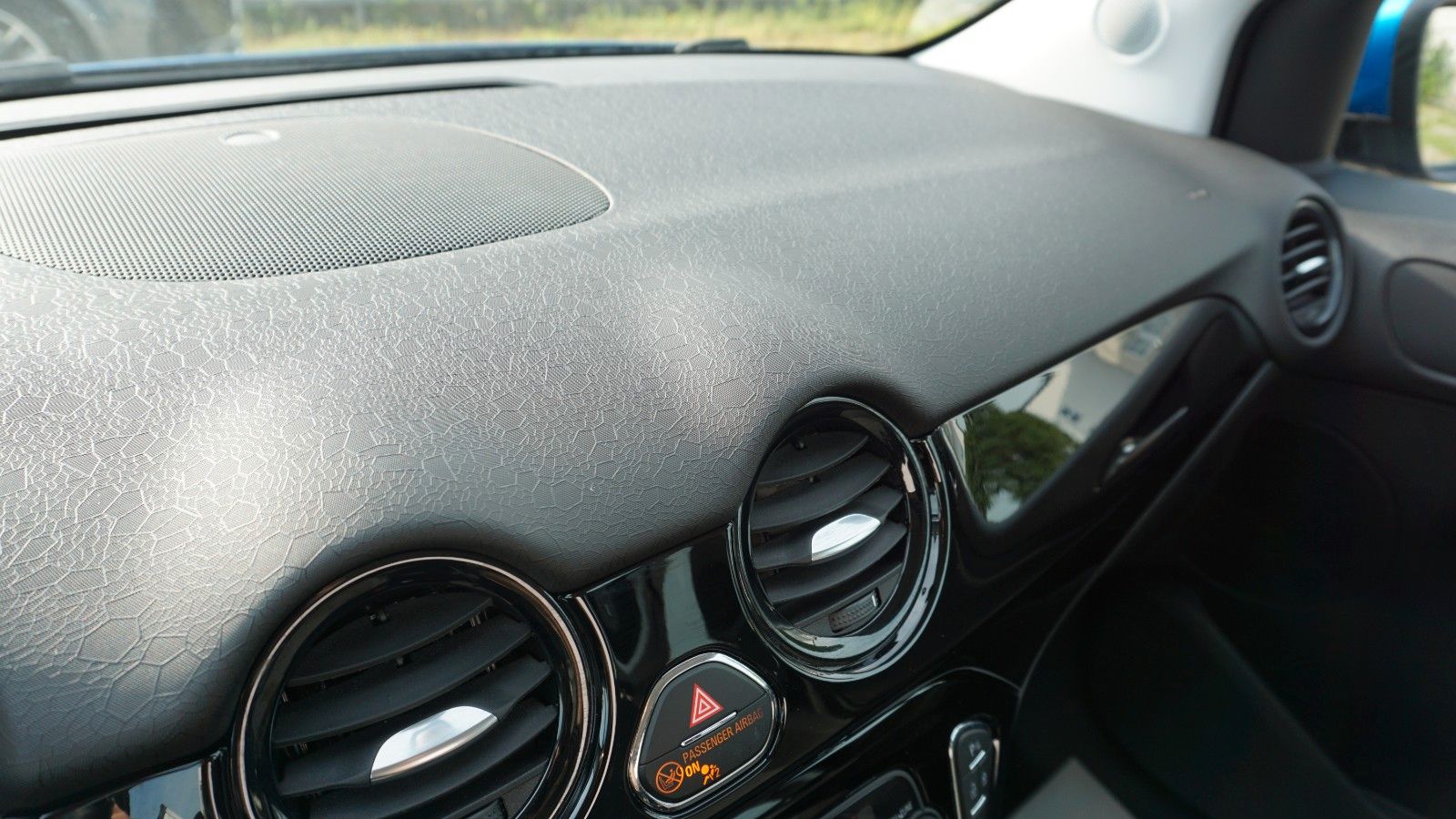 Fahrzeugabbildung Opel Adam JAM 1.4 64kW S/S, PDC, HSA, ESP, Tempomat
