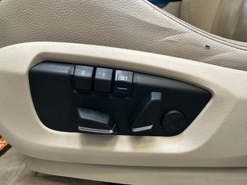 MYAUTOCENTER – Gebraucht- und Jahreswagen mit Werkstattservice in Pfaffenhofen BMW X5 *PANO*NAVI*HEAD-UP*MEMORY*