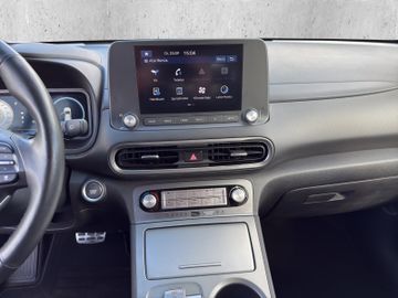 Hyundai Kona Elektro Kam.+LED+SHZ+ACC+LM+PDC+SpurH+AUT