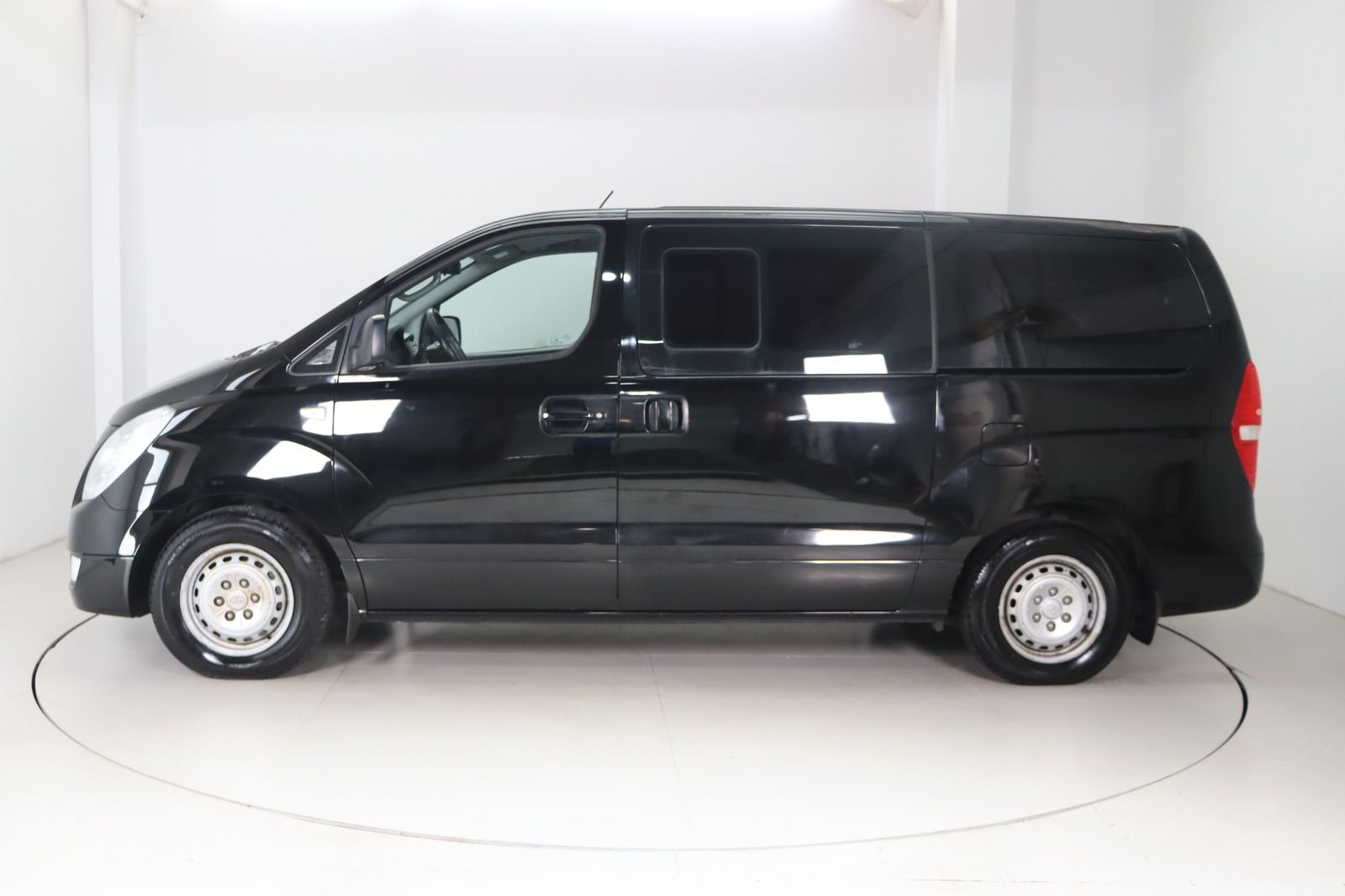 Fahrzeugabbildung Hyundai H-1 2.5CRDi Travel 8-Sitzer * PDC