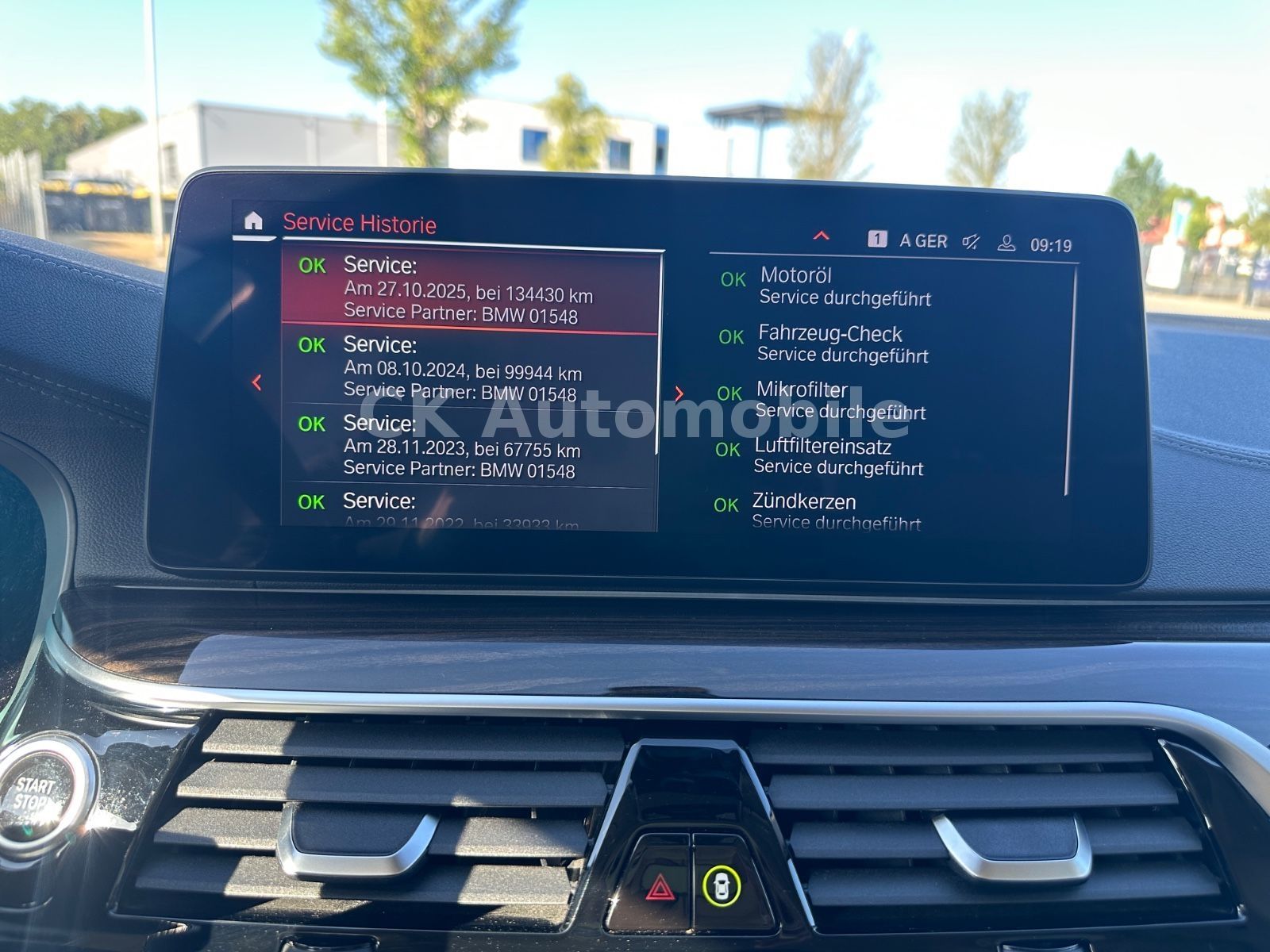 Fahrzeugabbildung BMW 530e xDrive Touring Luxury Line/Pano/LED/Kam/AHK