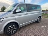 Volkswagen T6 Multivan, Standheizung - silberne Volkswagen T6 Multivan