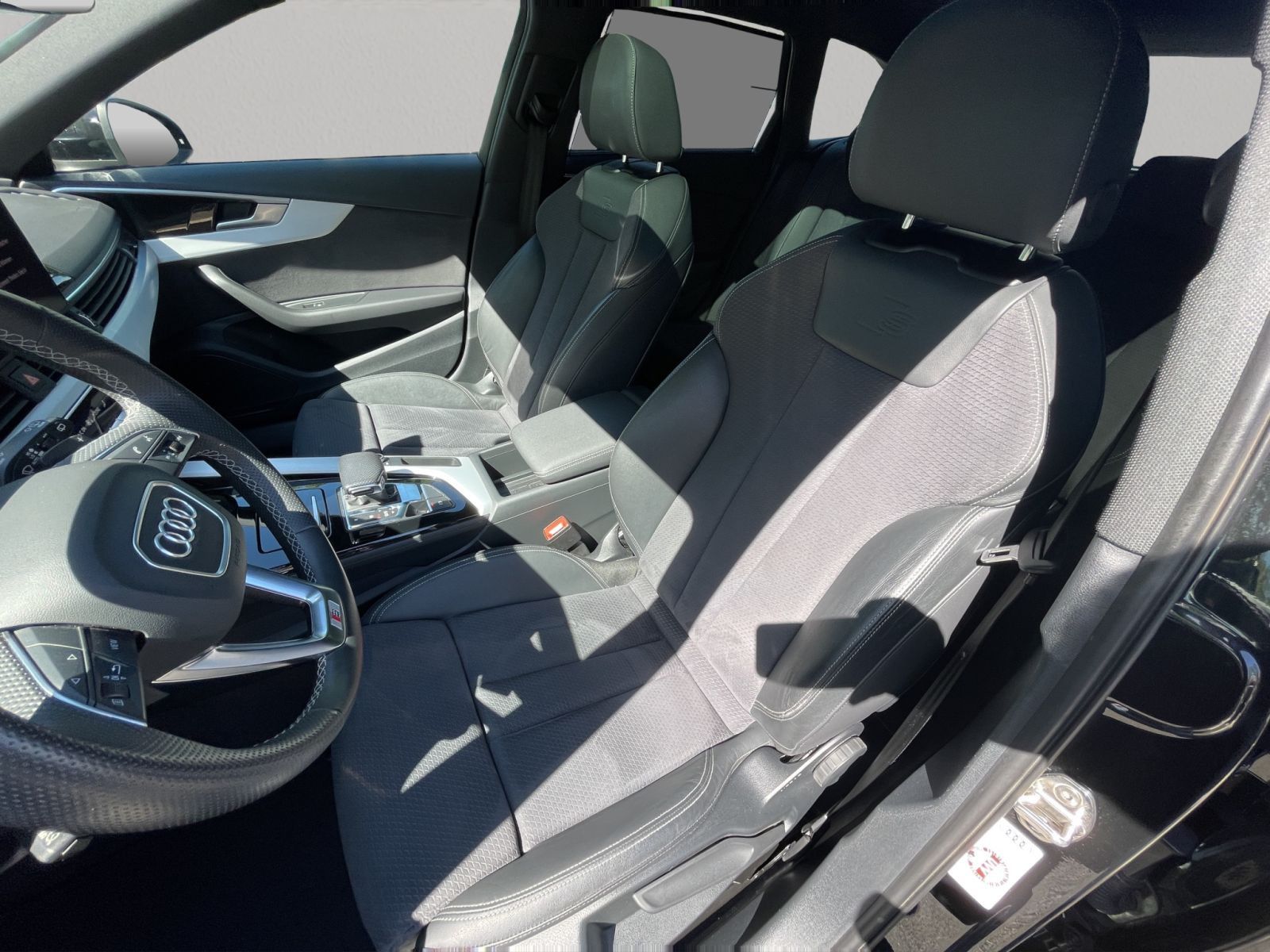 Audi A4 - Bild 10