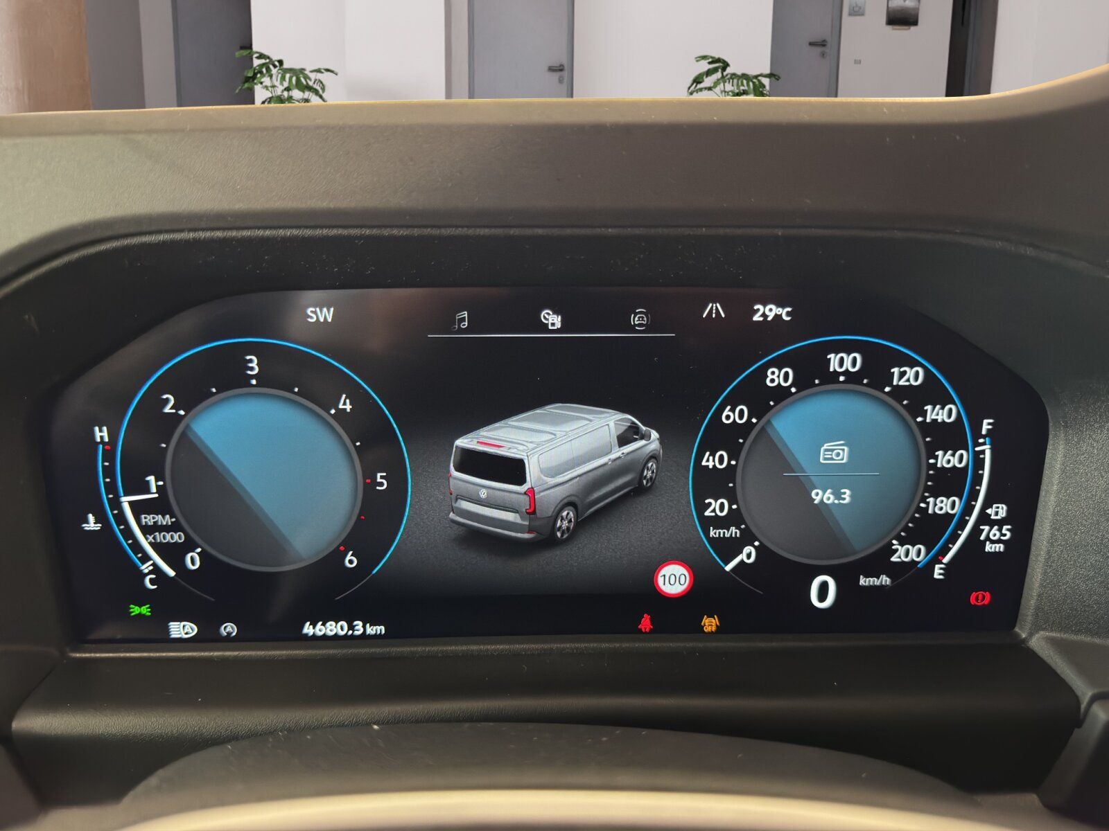 Fahrzeugabbildung Volkswagen Transporter Kasten 2.0 TDI KR 6-Gang AHK APP GJR