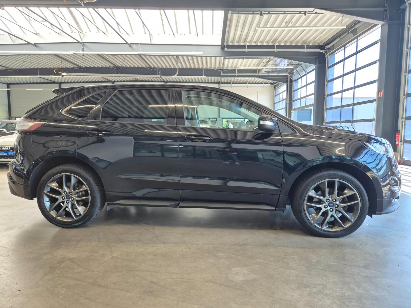 Ford EDGE SPORT 4x4 NAVI LED SITZ+STANDHZ PANO 1HAND