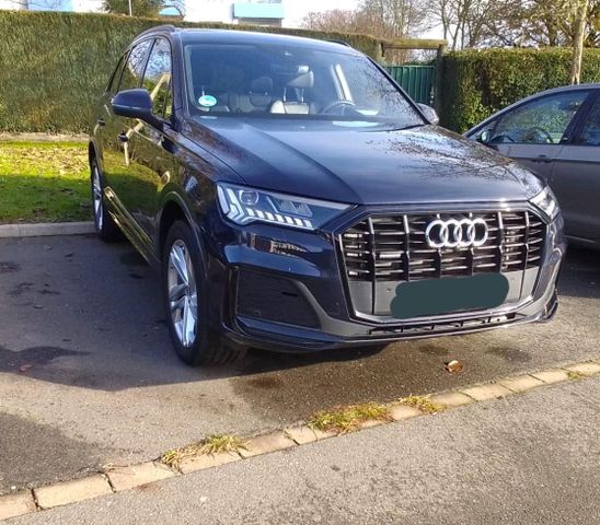 Audi SQ7 quattro