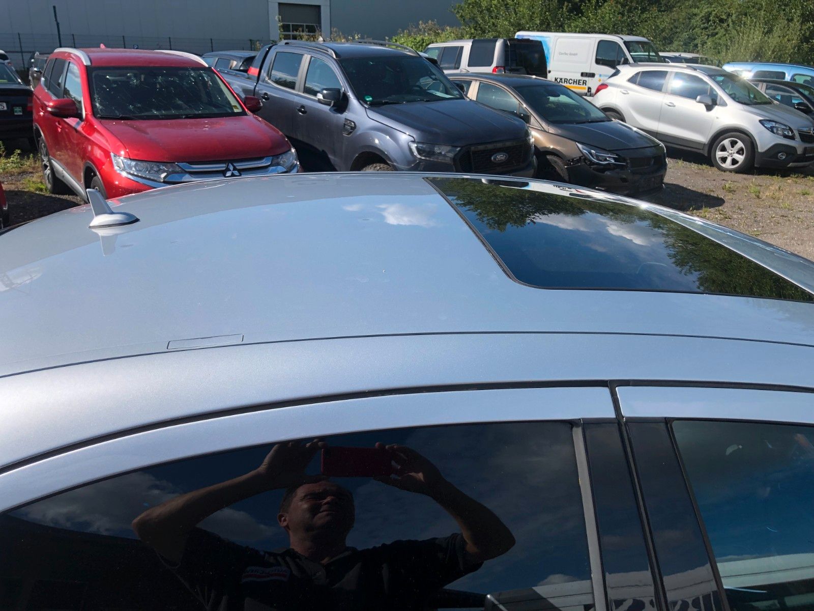 Fahrzeugabbildung Mercedes-Benz E 280 E Limousine Hagelschaden TÜV bis 7/27