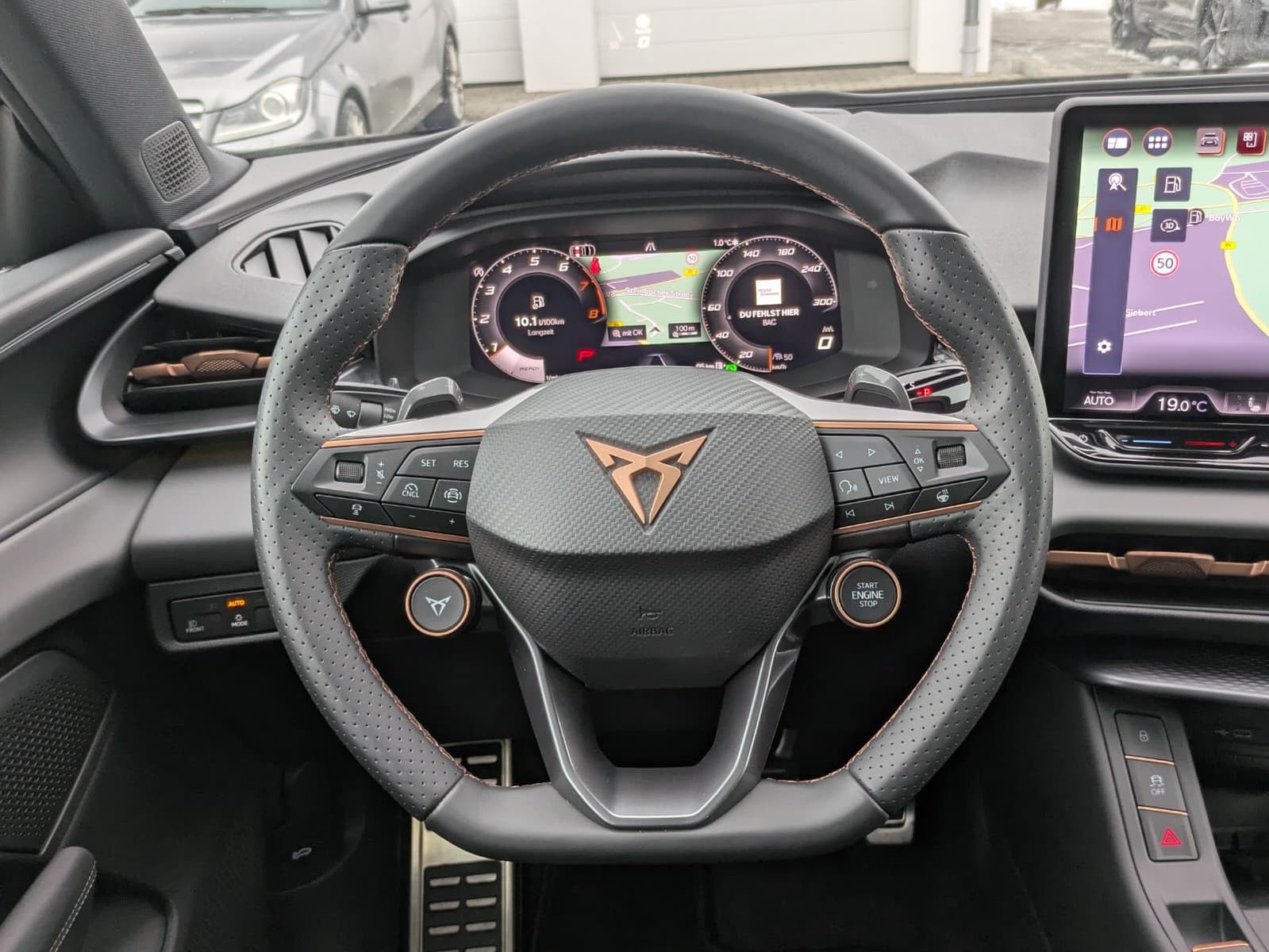 Fahrzeugabbildung CUPRA Terramar 2.0 TSI 4D VZ HUD*MATRIX*PANO*DCC*20"