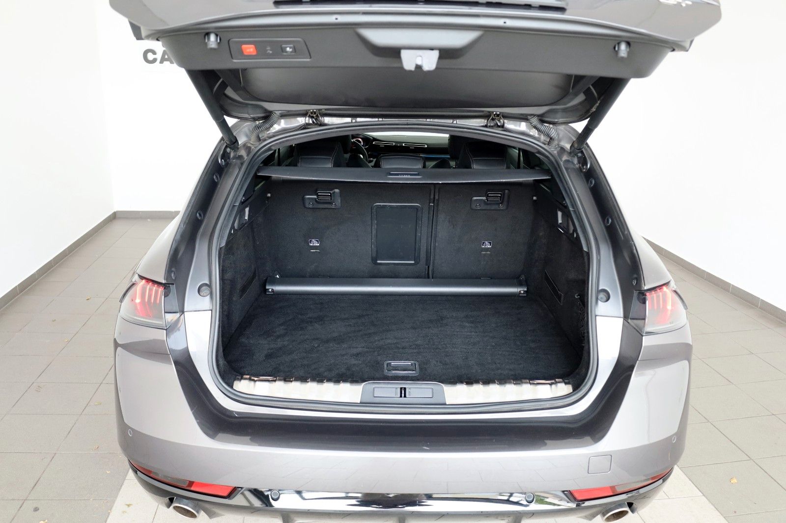Fahrzeugabbildung Peugeot 508 SW GT TLeder,Navi,ACC,360°,CarPlay,City-Pak.