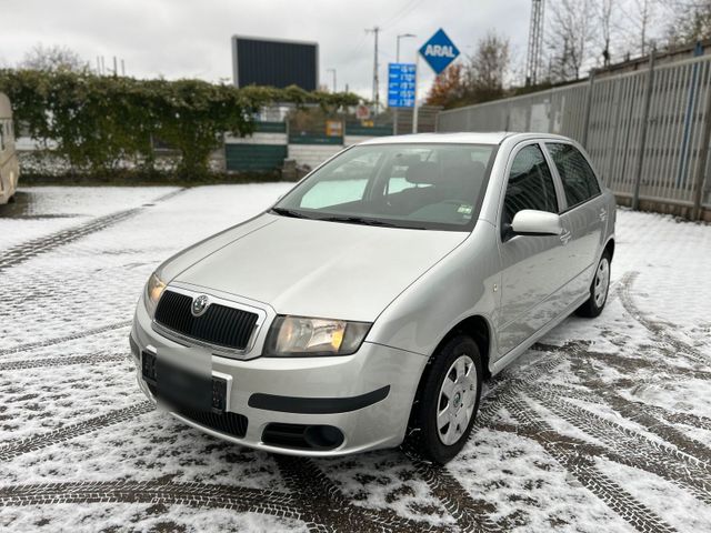 Skoda Fabia 1-Hand