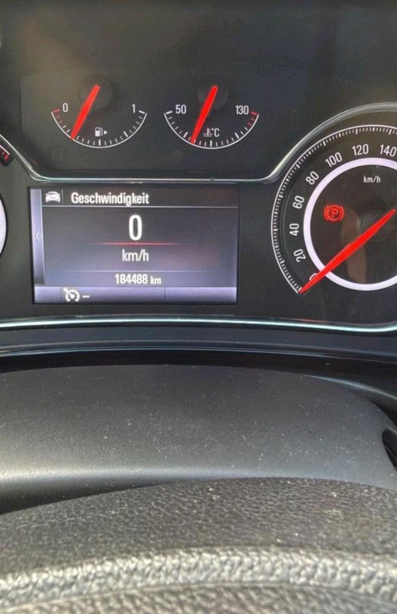 Opel Insignia 2015 — photo 8