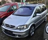 Opel Zafira 2.2 DTI Xenon Recaro Klimaautom. Navig. - Opel Zafira: Dti