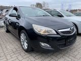 Opel Astra J Lim. 5-trg. 150 Jahre Opel*PDC*AHK*Tempo - Opel Astra mit Benzin-Antrieb: 150 Jahre