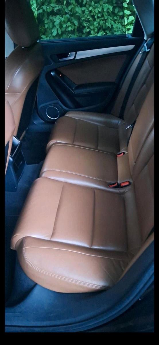 Audi A4 2009 — photo 8
