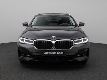 Fahrzeugabbildung BMW 520d xDr Tour AHK HUD HIFI ACC Komfortzug.