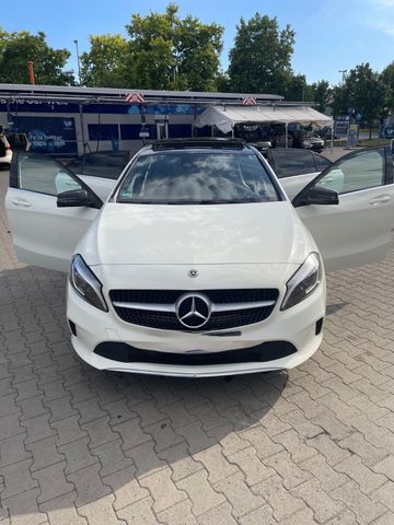 MERCEDES-BENZ A 180 -