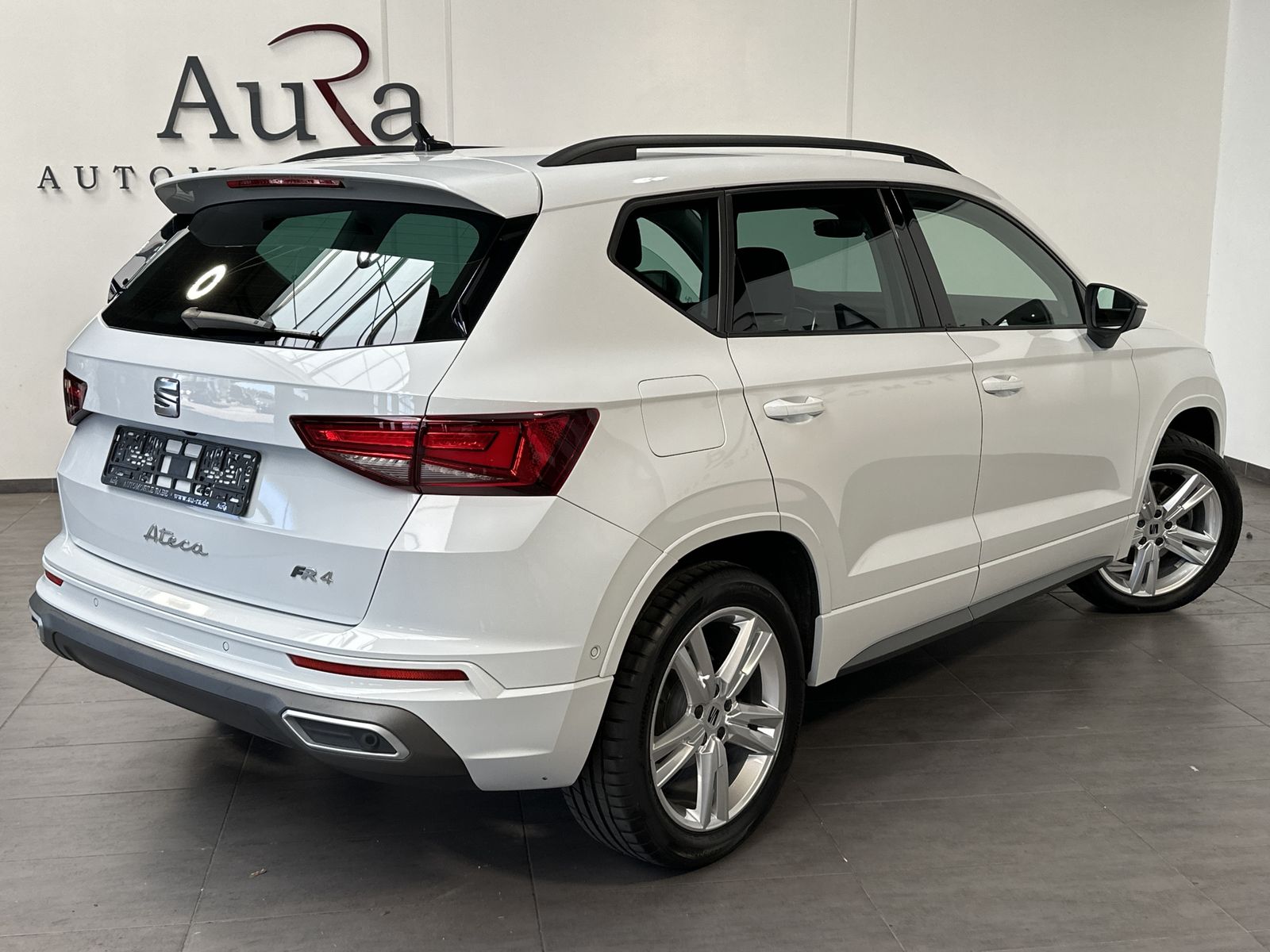 Fahrzeugabbildung SEAT Ateca 2.0 TDI 4Drive DSG FR NAV+LED+AHK+ACC+360°