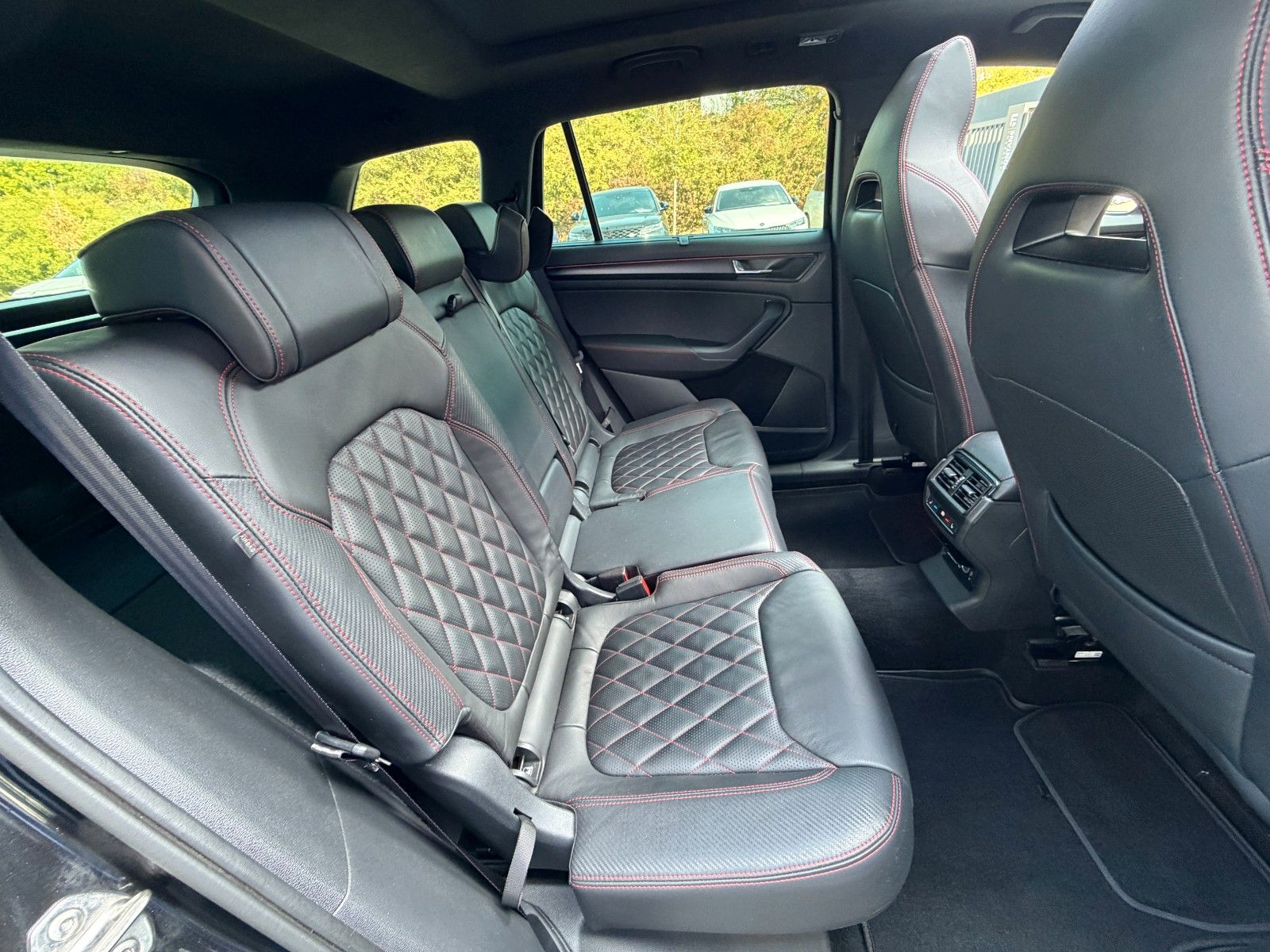 Skoda Kodiaq 2,0TSi RS 4x4 FL Pano AHK Leder Standhz foto 18