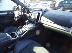 Fahrzeugabbildung Porsche Cayenne GTS BOSE ALCANTARA 21 ALUFELGEN