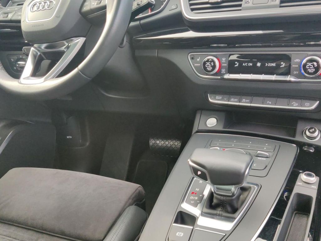 Audi Q5 SUV Sport Q5 50 TDI quattro 210(286) kW(PS) t