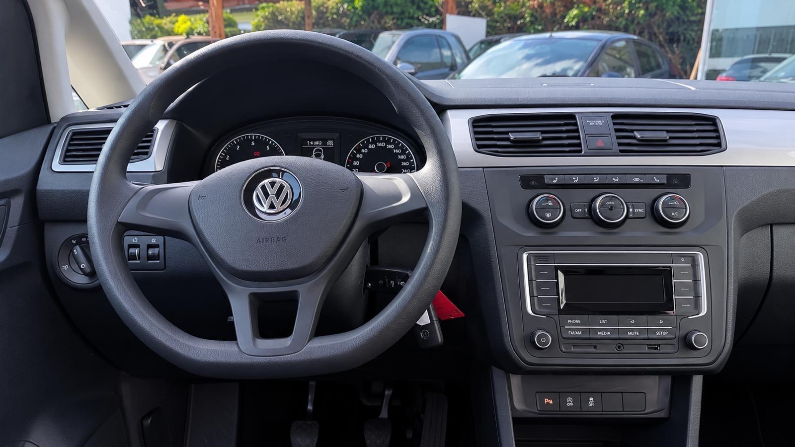 Volkswagen Caddy PKW Trendline BMT