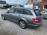 Mercedes-Benz C 220 T CDI BlueEfficiency - Mercedes-Benz C 220: C220cdi