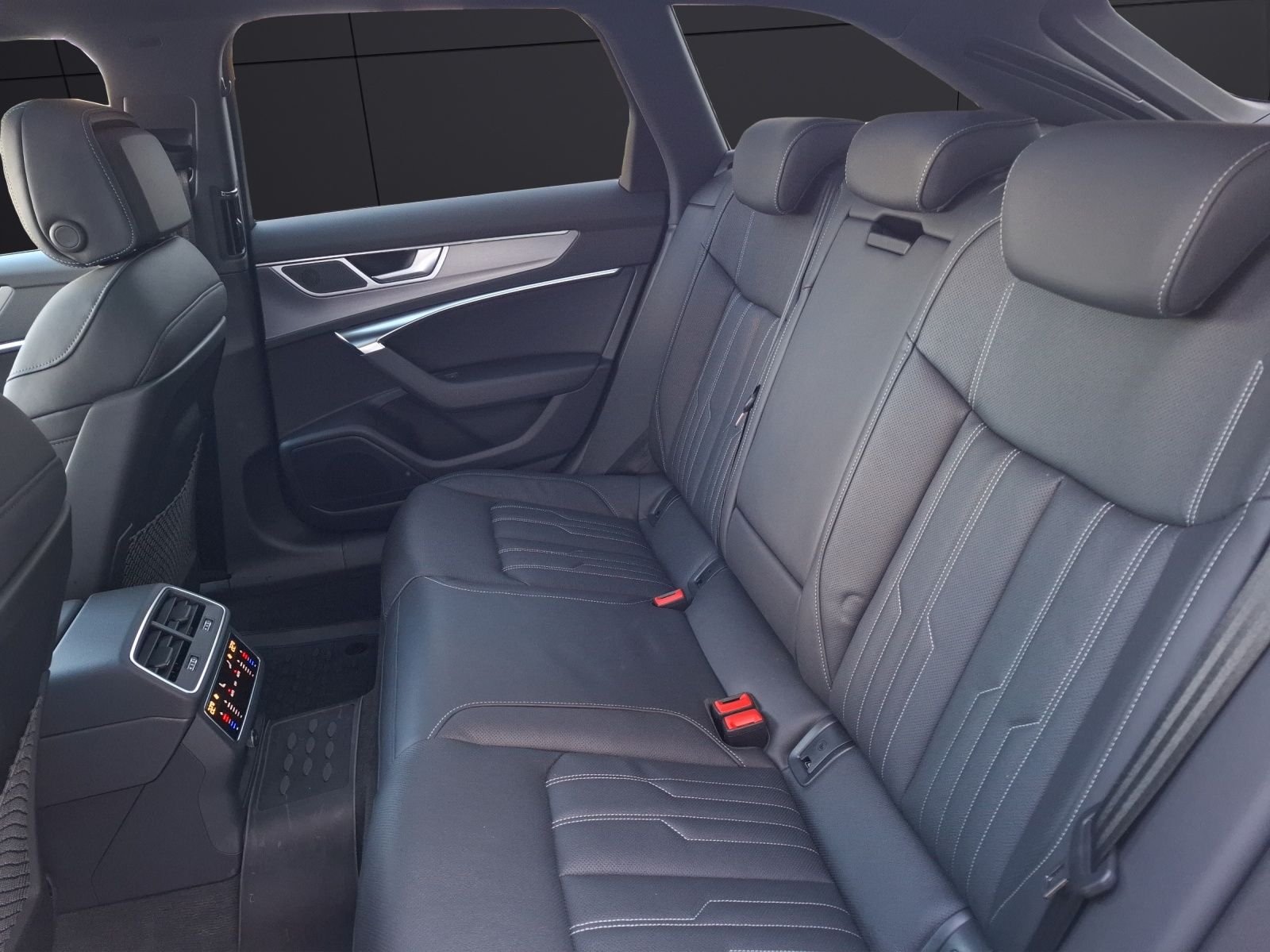 Fahrzeugabbildung Audi A6 Avant 50 TDI advanced quattro Matrix AHK Navi