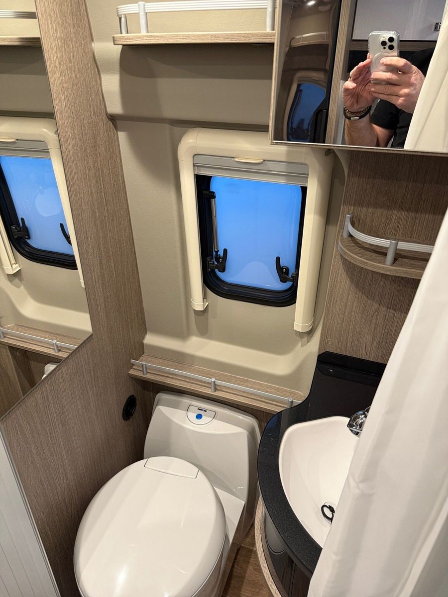 Fahrzeugabbildung Pössl Roadcruiser Fiat 180 PS 7000 EUR geschenkt