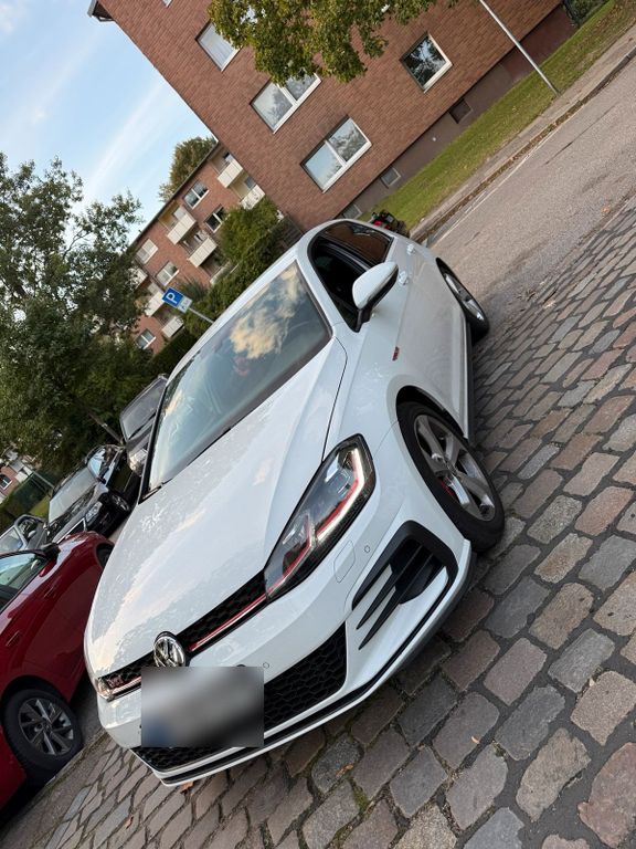 Image of Volkswagen Golf