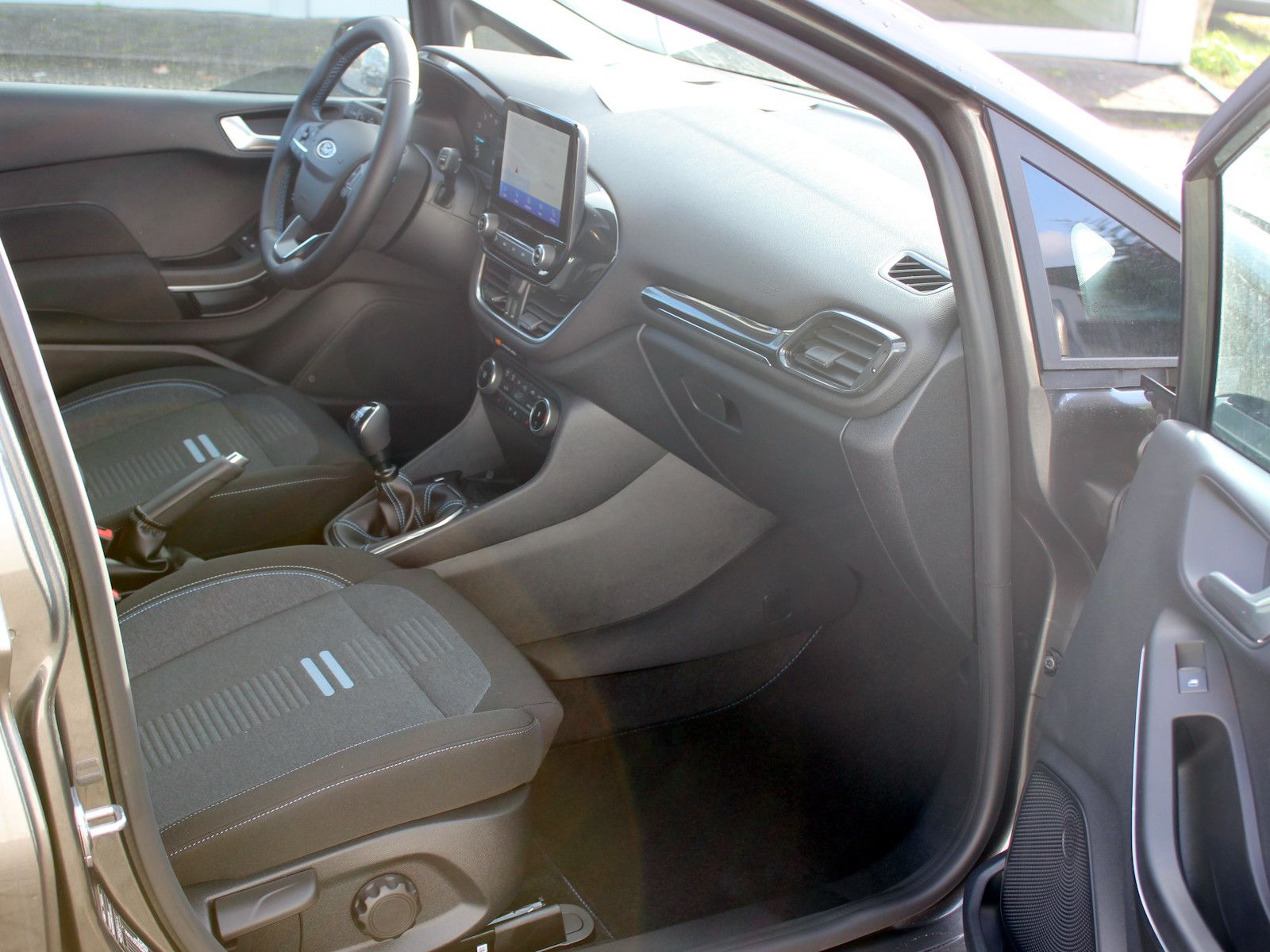 Fahrzeugabbildung Ford Fiesta Active 1,0 EcoBoost Hybrid