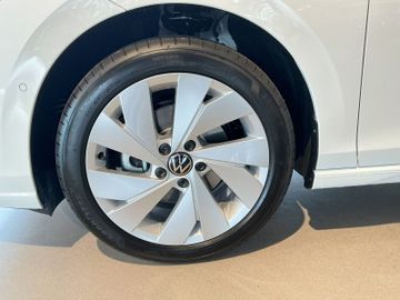 Volkswagen Golf - 10
