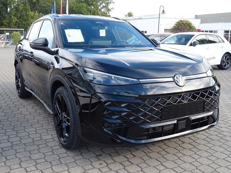 Volkswagen T-Roc 1.5 eTSI DSG R-Line "Black Style" imagem 3