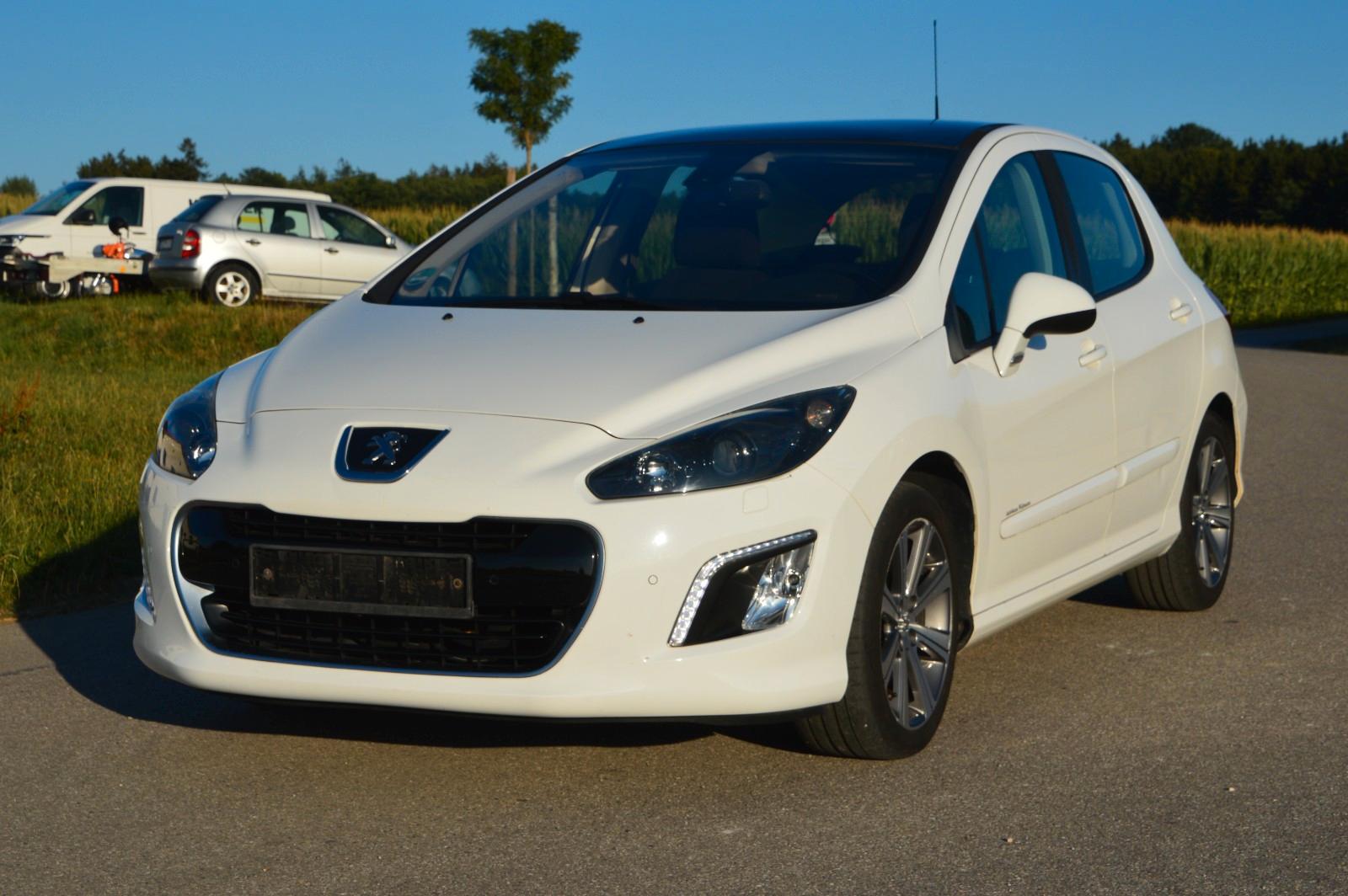 Peugeot 308 Allure THP Automatik Panno