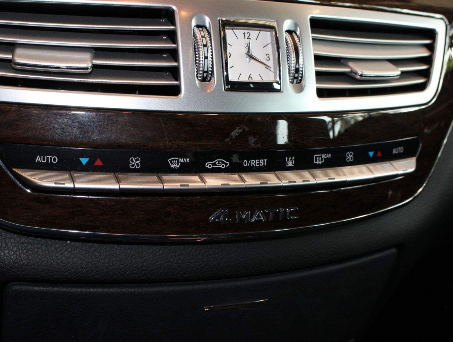 Fahrzeugabbildung Mercedes-Benz S 350d BlueTec 4Matic Standhzg.*Distronic*ABC