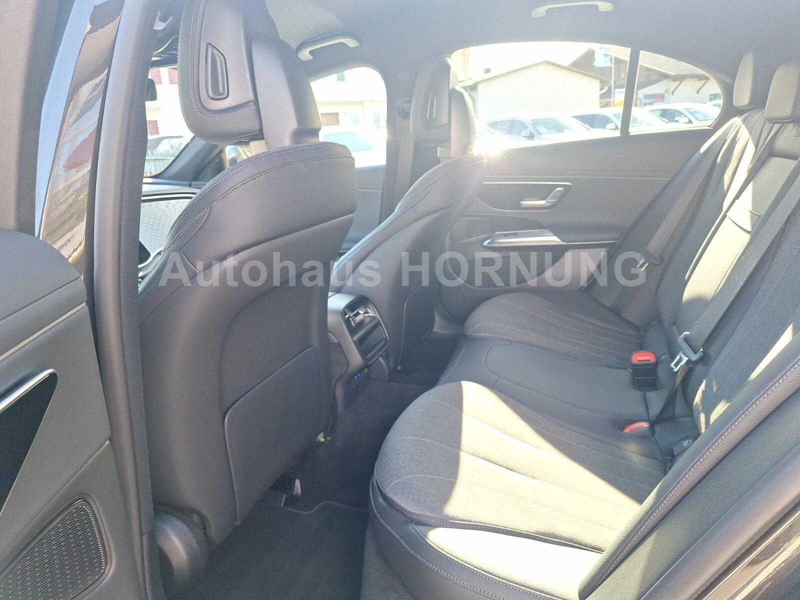 Mercedes-Benz E220d AVANDGARDE ADV+ DIGILIGHT DISTR MEMORY KGO