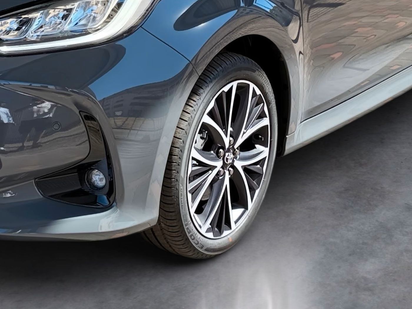 Fahrzeugabbildung Toyota Yaris Teamplayer 1.5-l-Hybrid KAMERA LED ACC