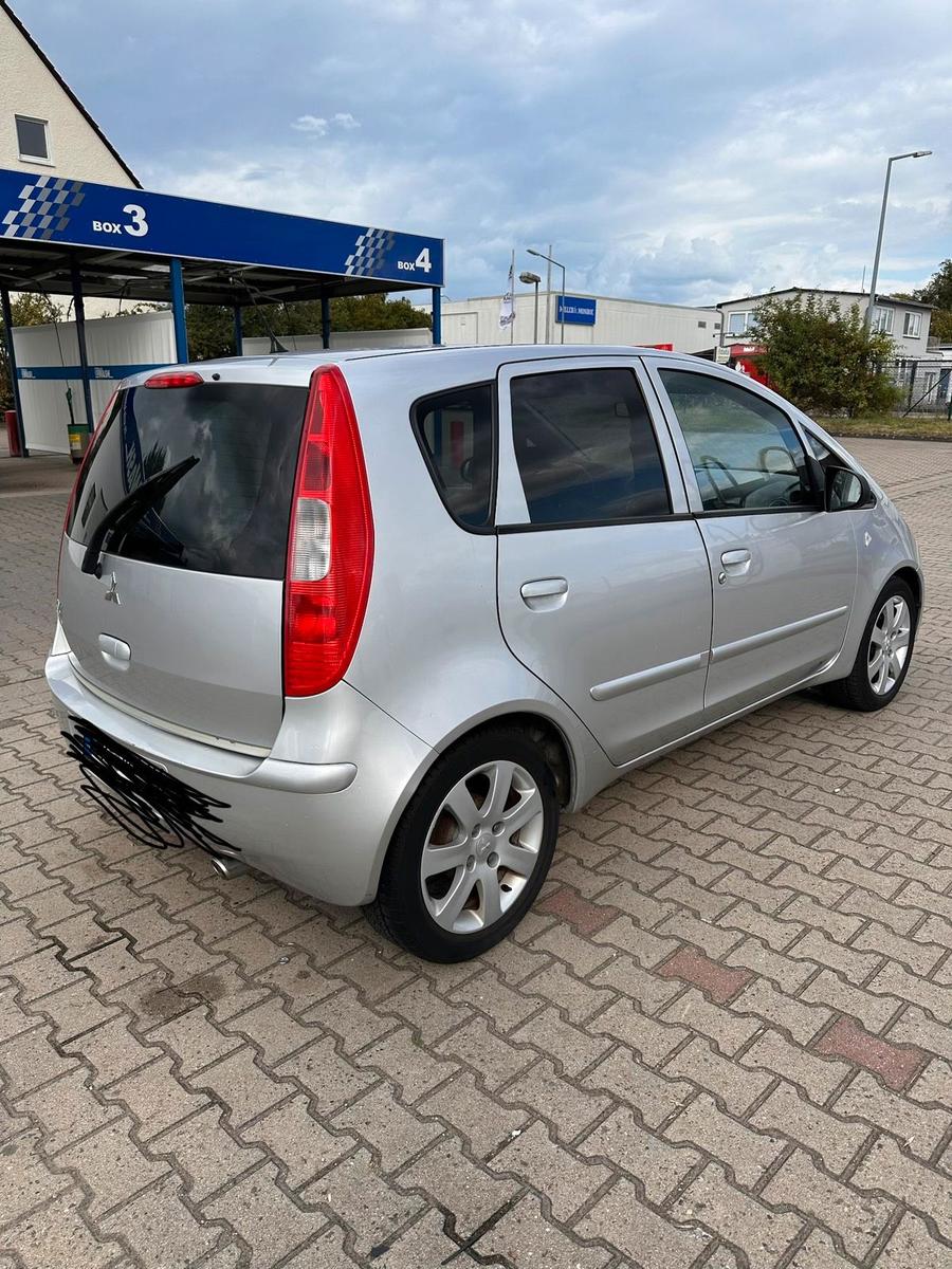 Mitsubishi Colt 2006 — двигун 75 HP (55kW)