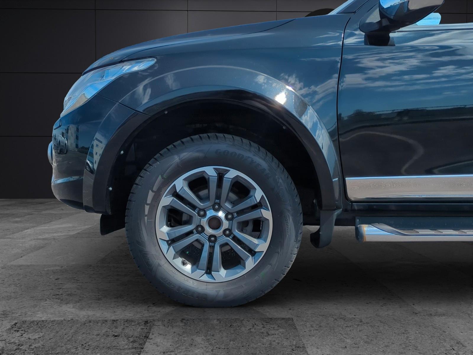 Mitsubishi L200 Plus Doppelkabine 4WD*HARDTOP*