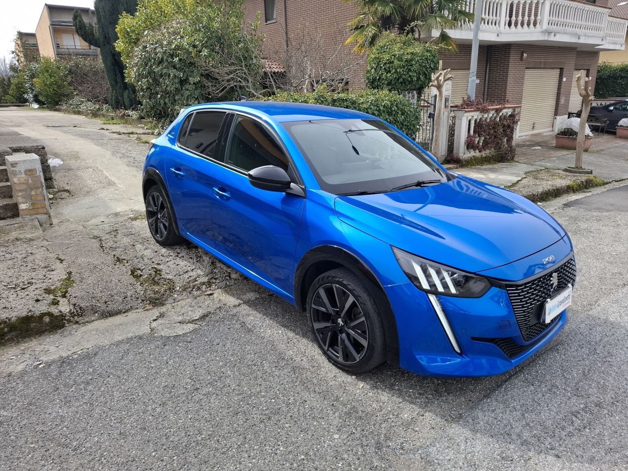 Peugeot 208 PureTech 1.2 GT line 100 cv 2023 imagem 2