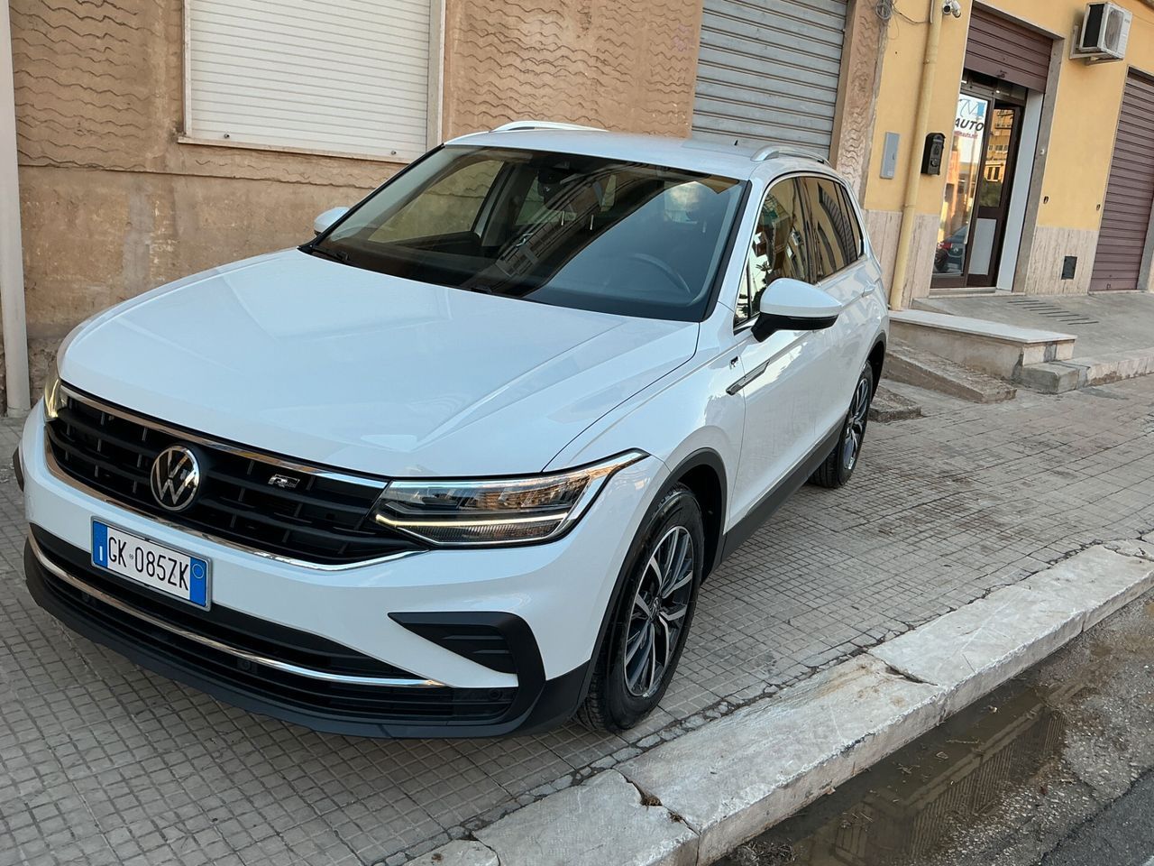 Volkswagen Tiguan 2.0 TDI SCR Life imagem 2
