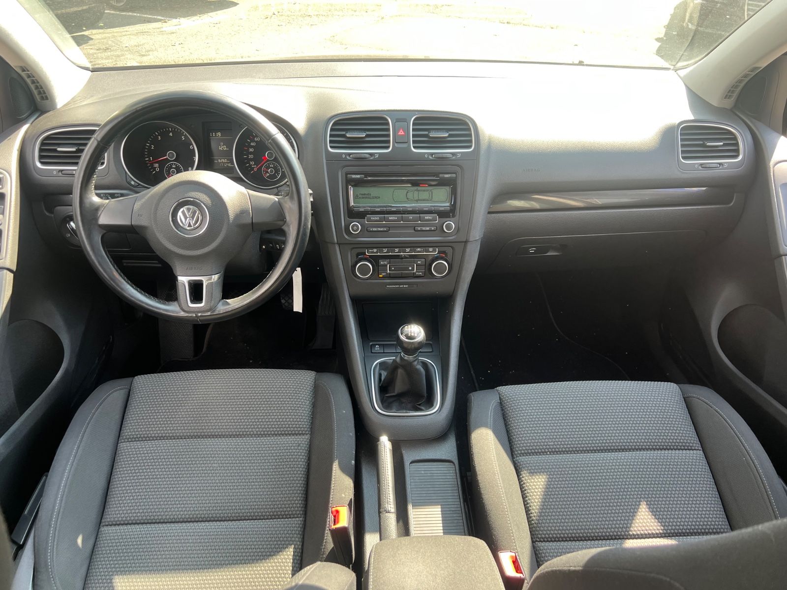 Fahrzeugabbildung Volkswagen Golf VI 1.4 TSI Comfortline *SCHECKHEFT BEI VW*