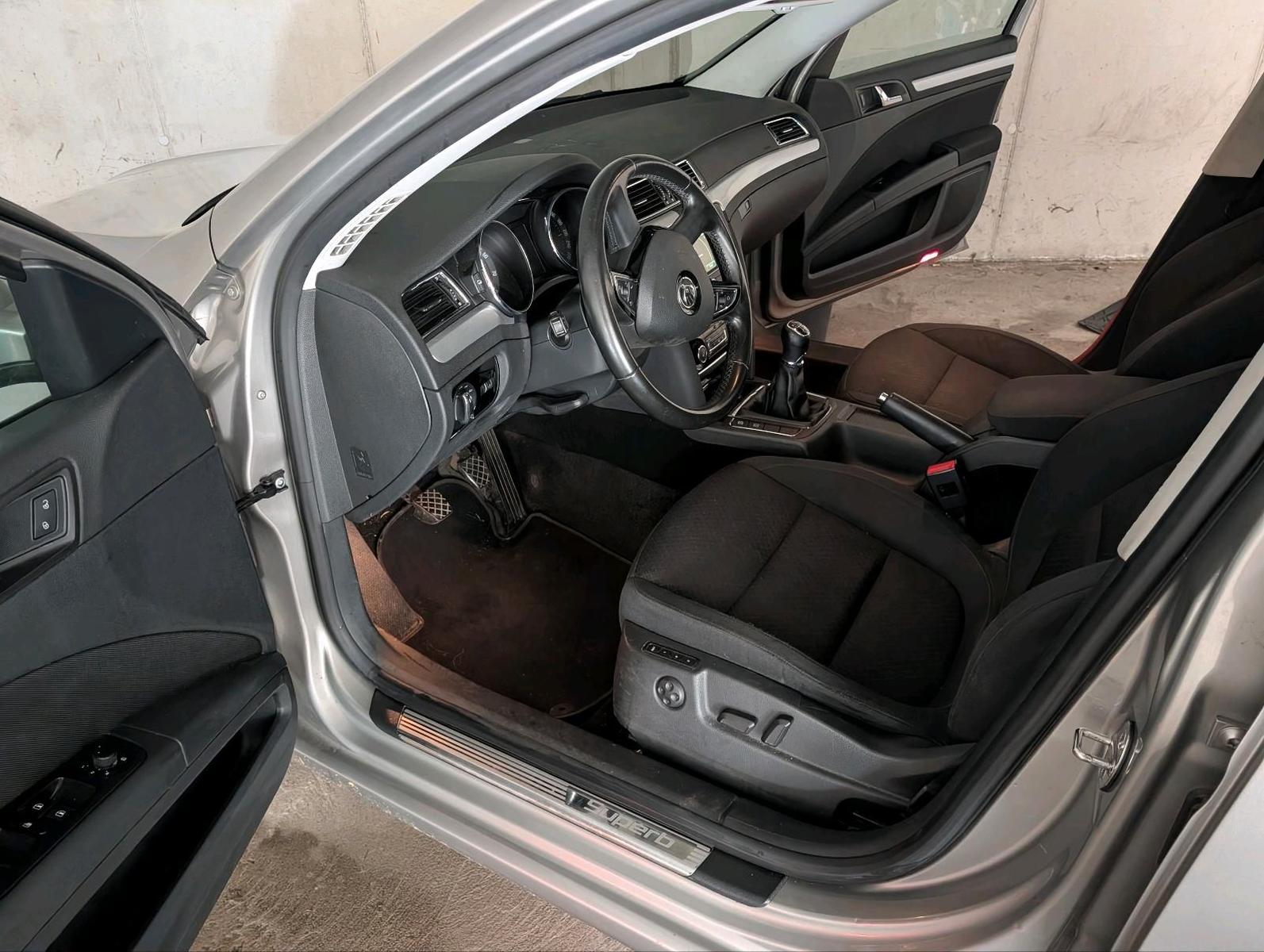 Skoda Superb 2014 — photo 6
