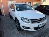 Volkswagen Tiguan 2.0 TDI BlueMotion Tech Sport & Style... - Volkswagen Tiguan: TDI Bluemotion