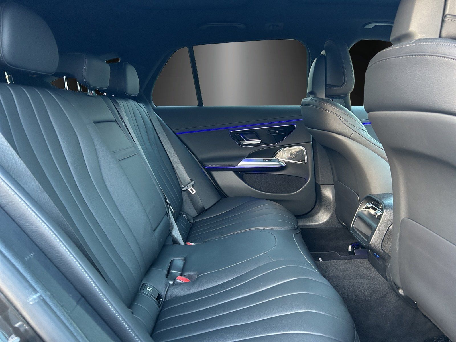 Fahrzeugabbildung Mercedes-Benz E 220 d T €95k AMG Prem Standhz DISTRO Hyper AHK