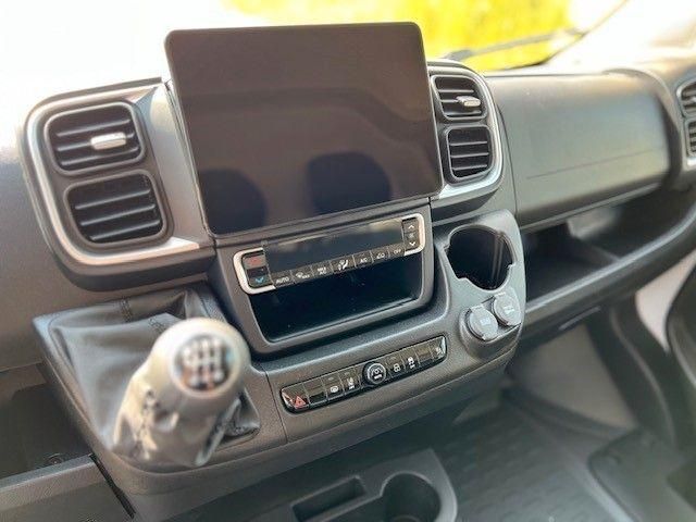 Fahrzeugabbildung Opel Movano 35 L3H2 Kastenwagen 2.2 BlueHDi 140