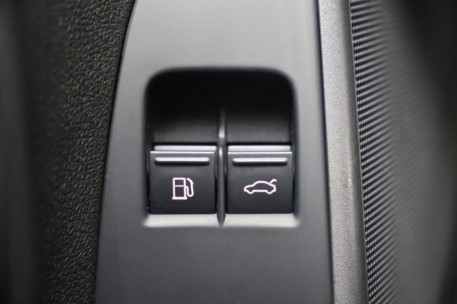 Volkswagen Eos 1.4TSI 122PS BlueMotion Leder Navi PDC SHZ