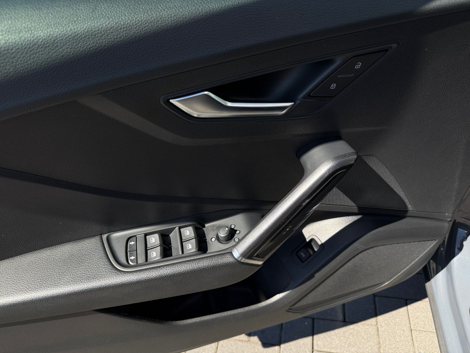 Fahrzeugabbildung Audi Q2 35 TDI S-tronic AHK AMBIENTE NAVI