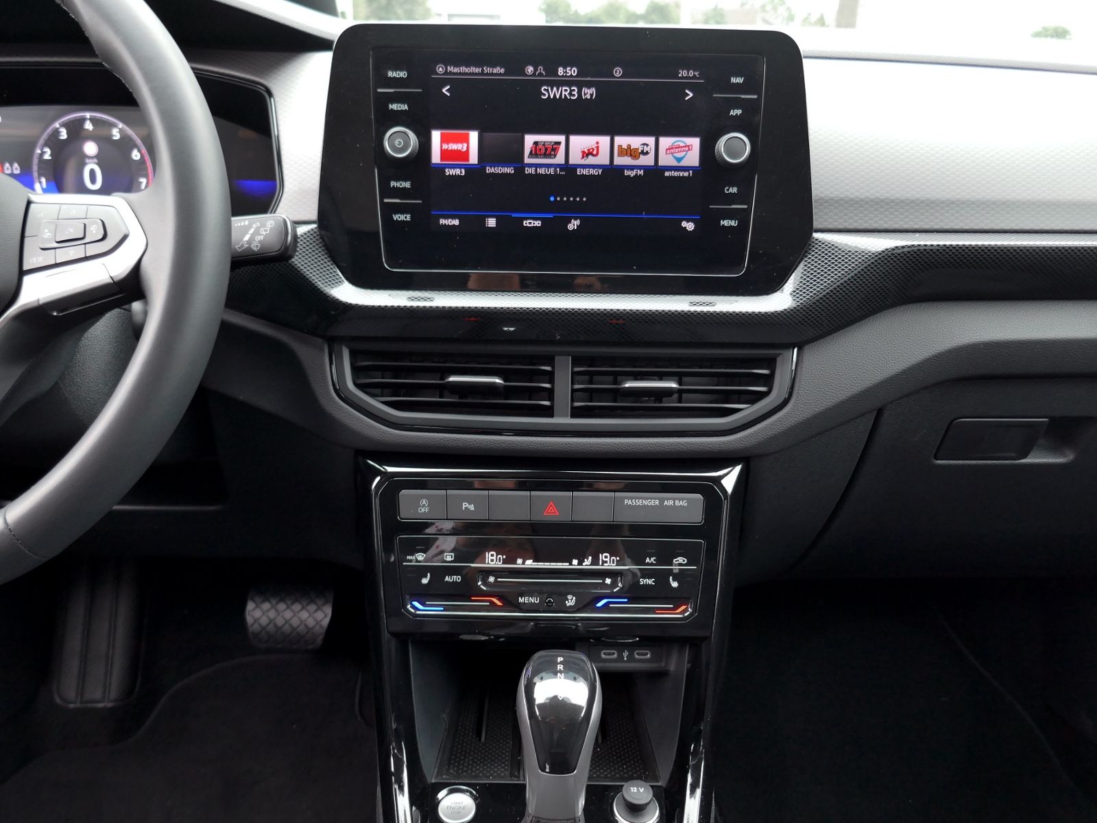 Fahrzeugabbildung Volkswagen T-Cross Life 1.0 TSI DSG | LED RFK ACC Navi App