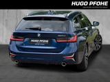 BMW 320d touring Luxury Line.AHK - blaue BMW 320